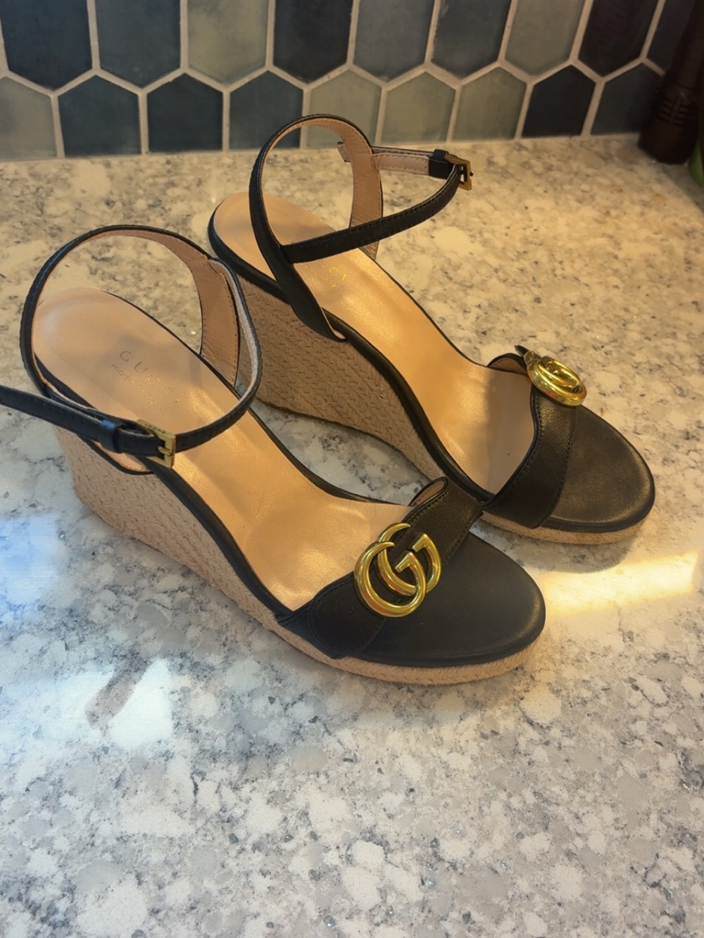GUCCI Black Leather GG Marmont Wedge Espadrille Sandals - Picture 2 of 4